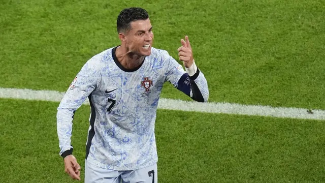 Cristiano Ronaldo Diragukan Jadi Starter Terus