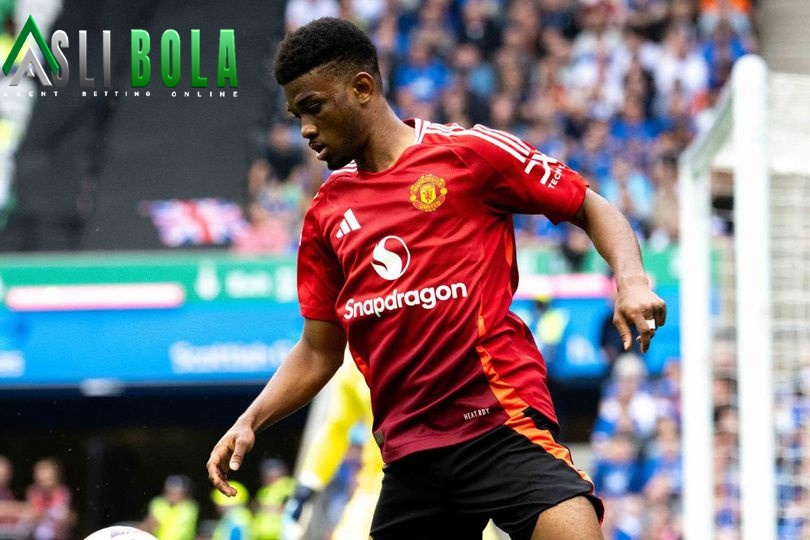 Bukan Antony atau Sancho, Amad Diallo Bakal Jadi Winger Kanan Utama MU di Musim 2024/25?