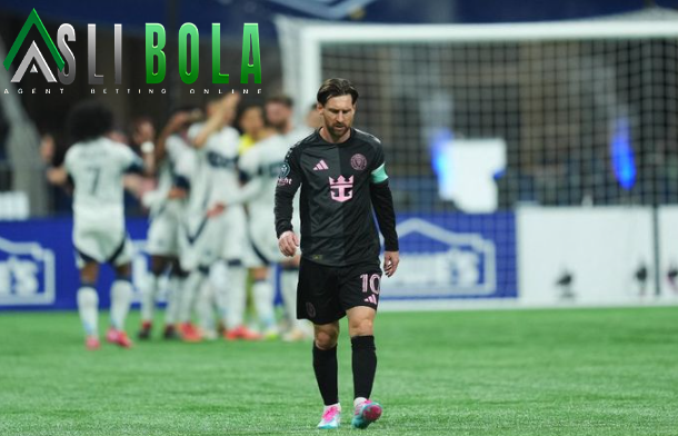 Messi Kirim 1 Kata untuk Barcelona usai Juara Liga Spanyol