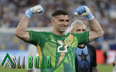 Amorim Pengagum Lama Emiliano Martinez, Jalan ke MU Makin Terbuka?