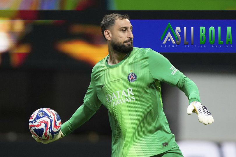 PSG Rekrut Lucas Chevalier, Gianluigi Donnarumma ke MU?
