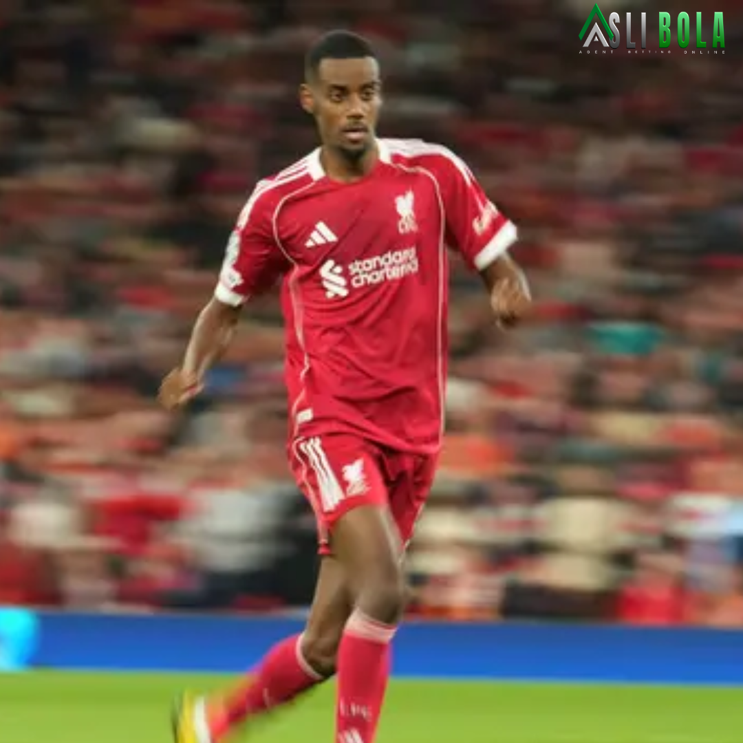 Rekor Transfer Terbayar? Alexander Isak Menjanjikan dalam Debut Berseragam Liverpool di Liga Champions