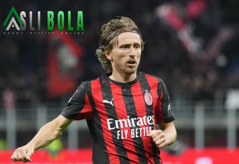 3 Pemain Terbaik Dunia Versi Luka Modric