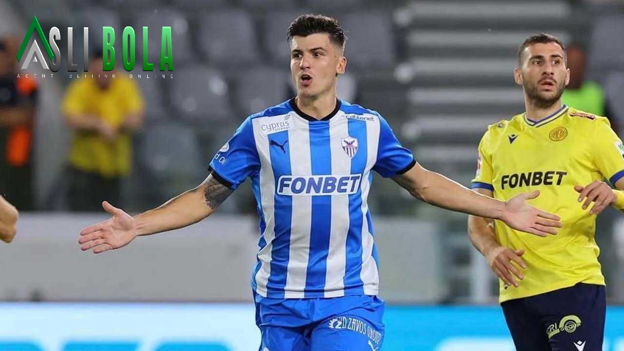 Siapa Sergio Castel? Striker Spanyol yang Disiapkan Persib Bandung untuk Perkuat Lini Depan